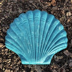 Distressed Sea Shell Stepping Stone