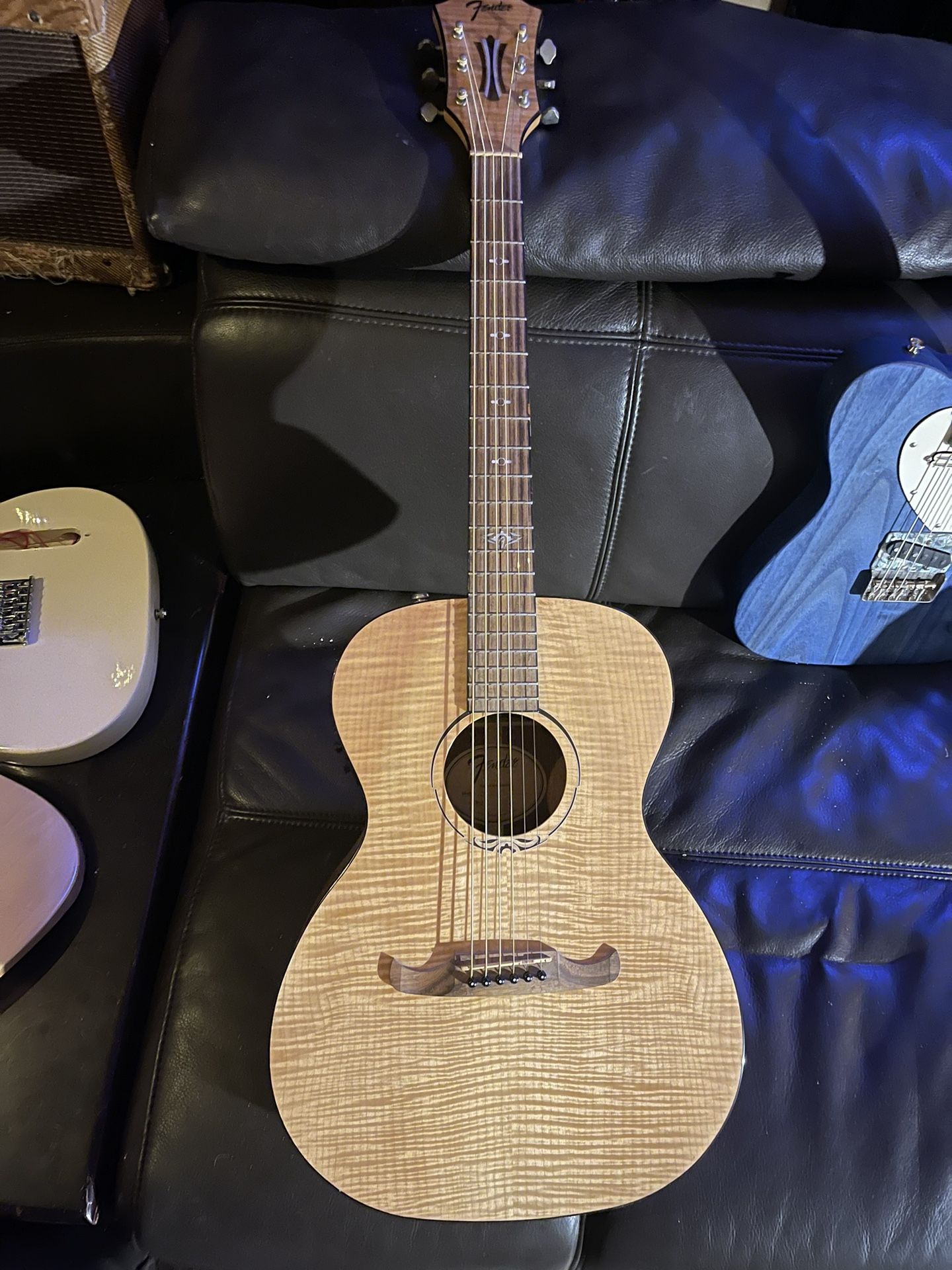 Fender T-Bucket 450E Flame Maple Concert Acoustic / Electric Guitar