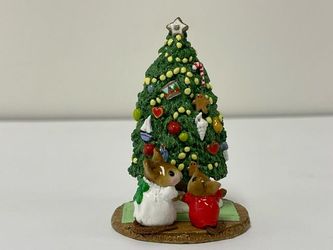 Wee Forest Folk M-123 Under the Chris-Mouse Tree (AP) 1986