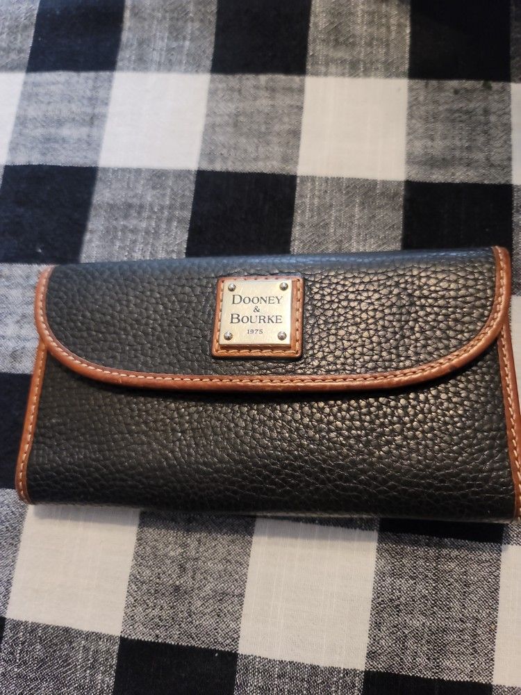 D&B Wallet