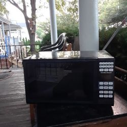 Microwave.  Hamilton  Beach