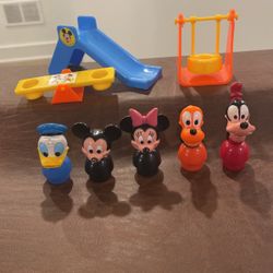 Fisher-Price Little People Mickey Mouse Plays At Playground And Figures Mickey Mini Donald Goofy Pluto