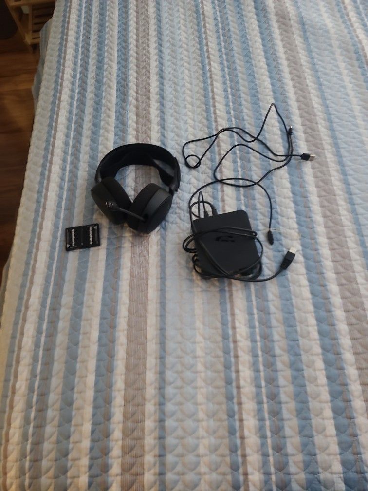 Steelseries Artic Pro Wireless Headset