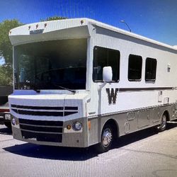 2015 WINNEBAGO BRAVE 26 A  (Gas)
