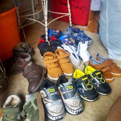 Boys Size 6-7 Shoe Bundle 13 Pair