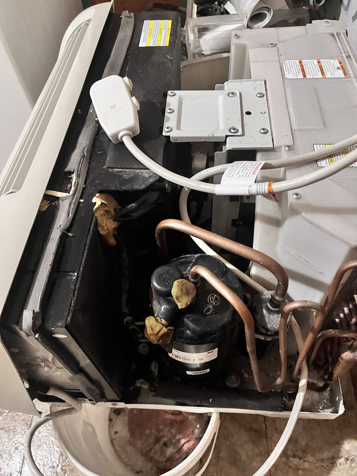 GE Thru Wall Air conditioner for Sale in Palos Heights, IL - OfferUp