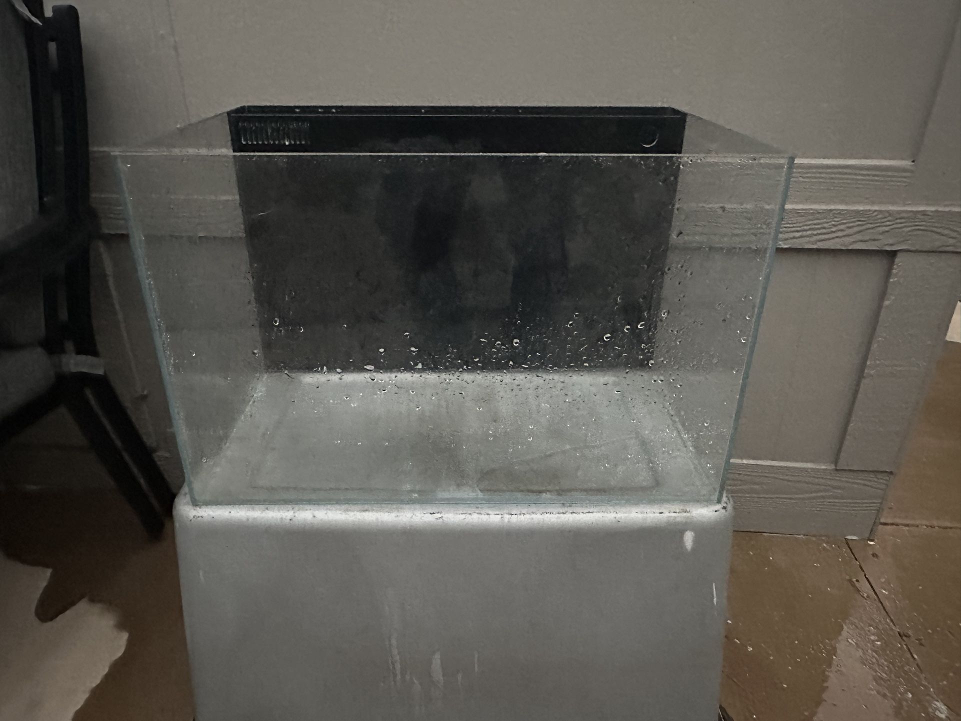 25 Gal Glass All In One Aquarium