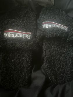 balenciaga fur slides