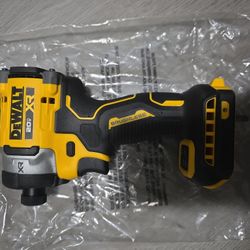 DEWALT 20VMAX XR BRUSHLESS DCF860 1/4"3-SPEED HIGH TORQUE IMPACT DRIVER (TOOL ONLY) PRICE IS FIRM 