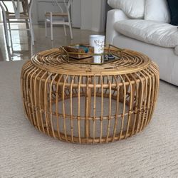 Cocktail Table 