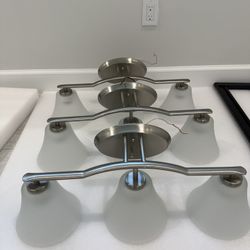3 Bathroom Vanity Lights – Like New, Modern Style