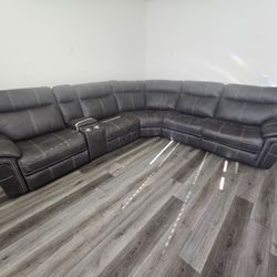 Luxury sectional With Recliners- NEW