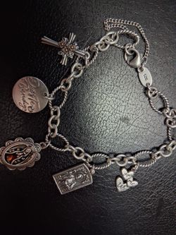 James avery charm bracelet with charms