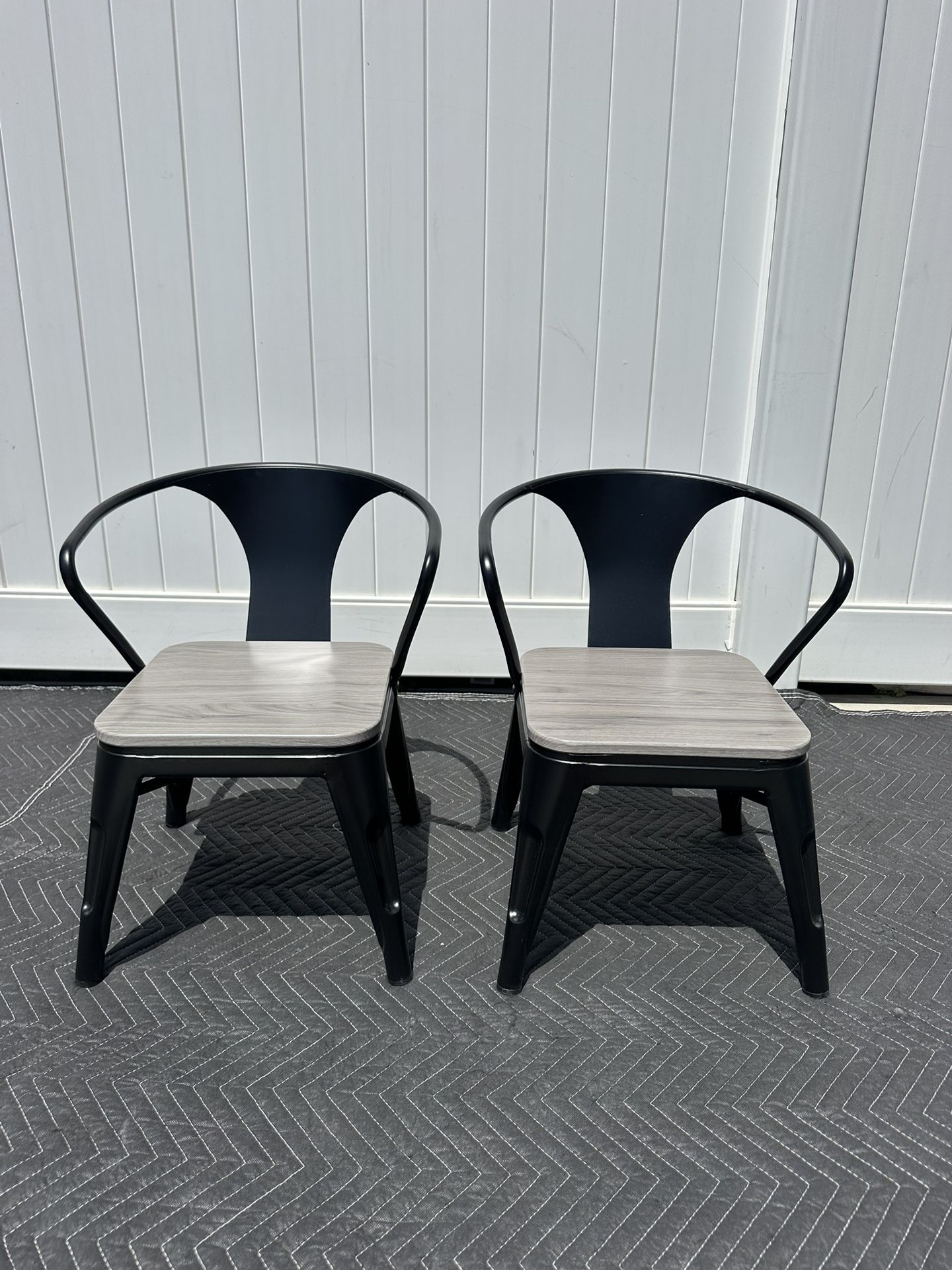 New Bistro Kids Chairs /2 Chairs