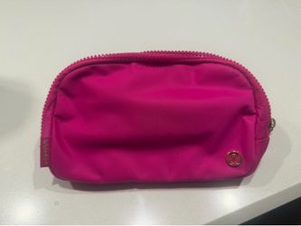 Lululemon everywhere belt