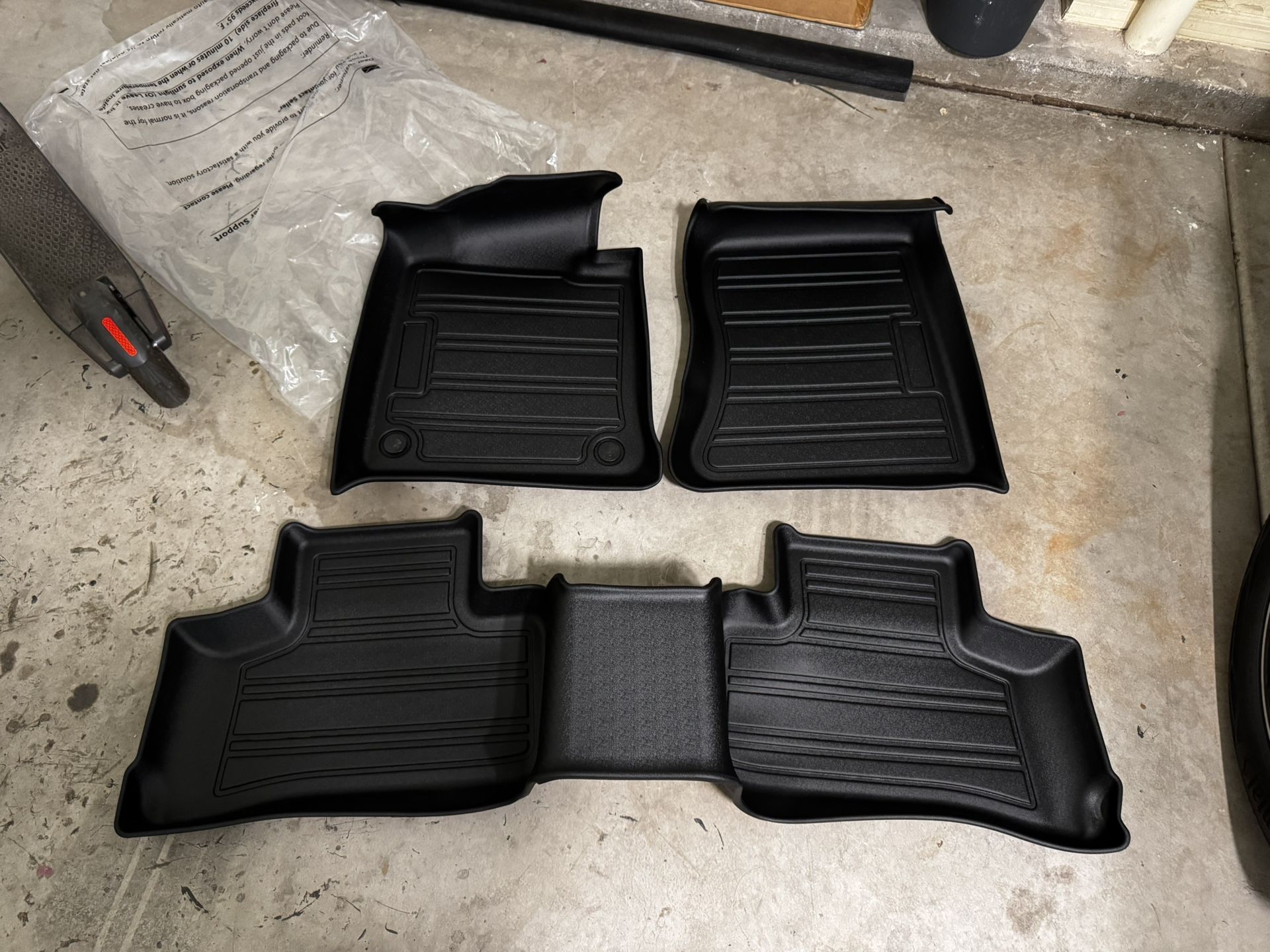Floor Mats for 2023 2024 2025 Mercedes Benz GLC