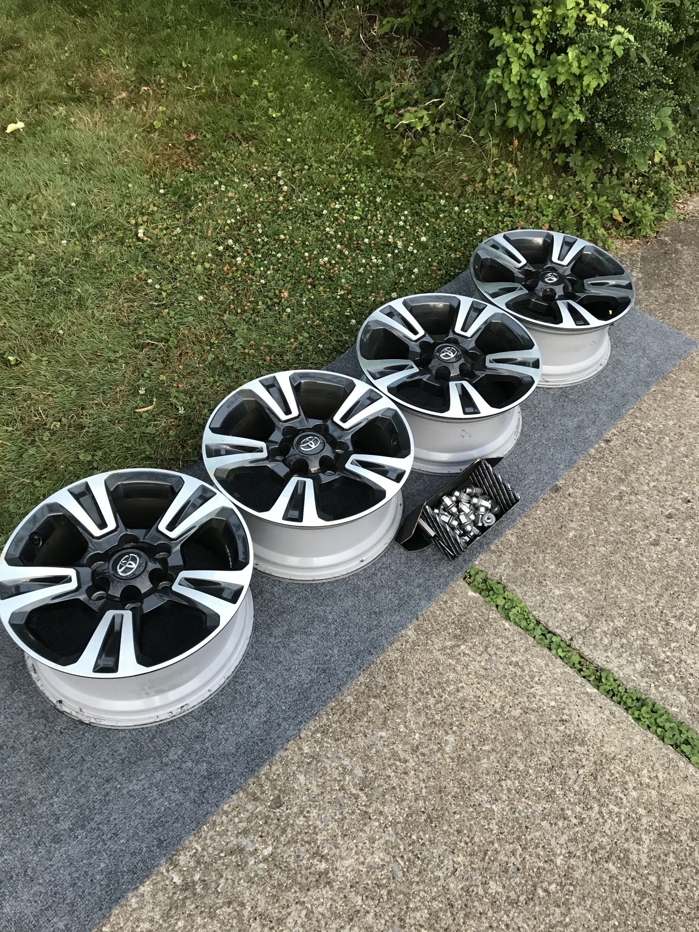 Toyota Rims 17 x 7.5 J