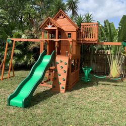 Playset Assembler!