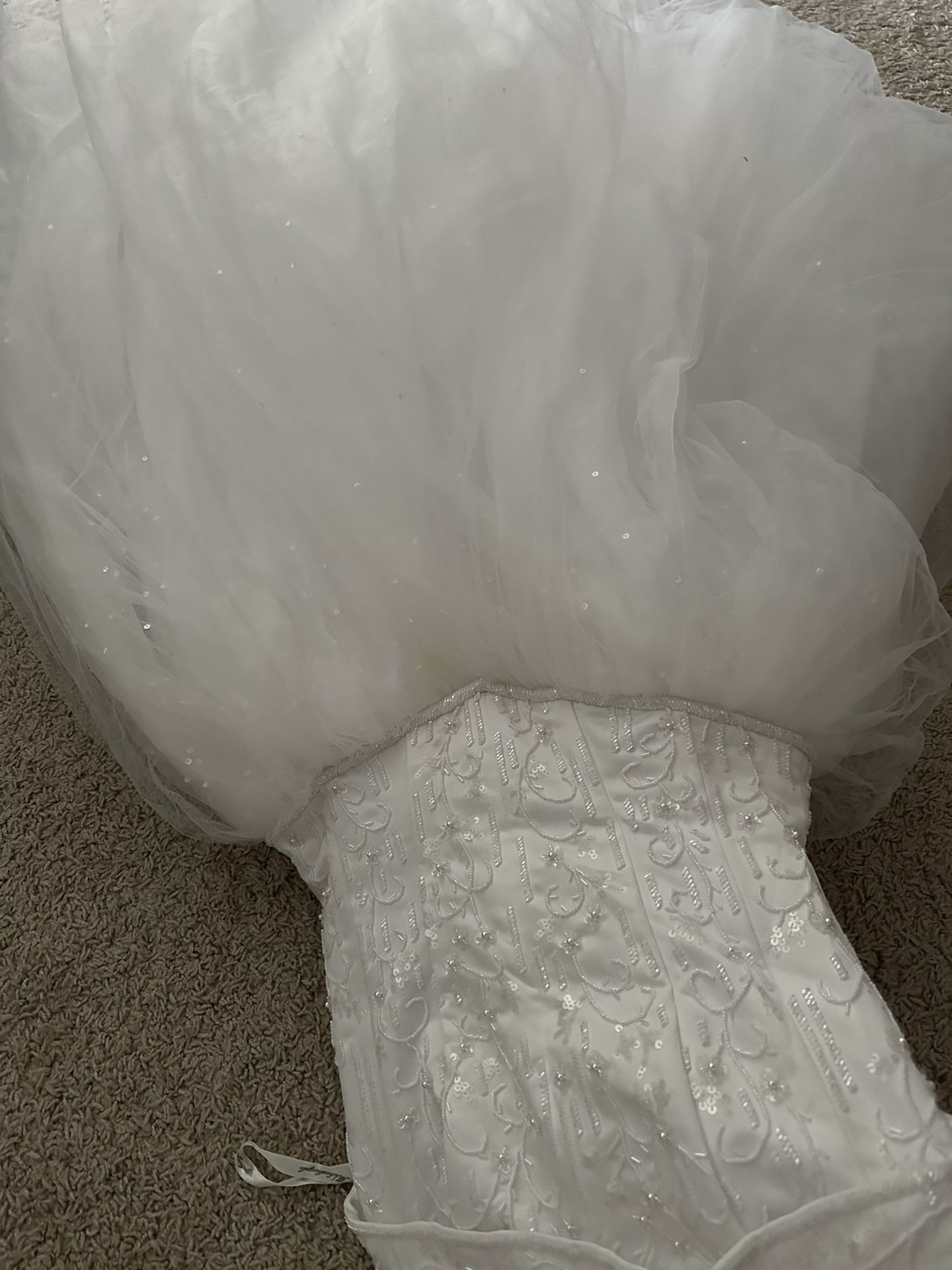 Size 6 White Dress Wedding Dress