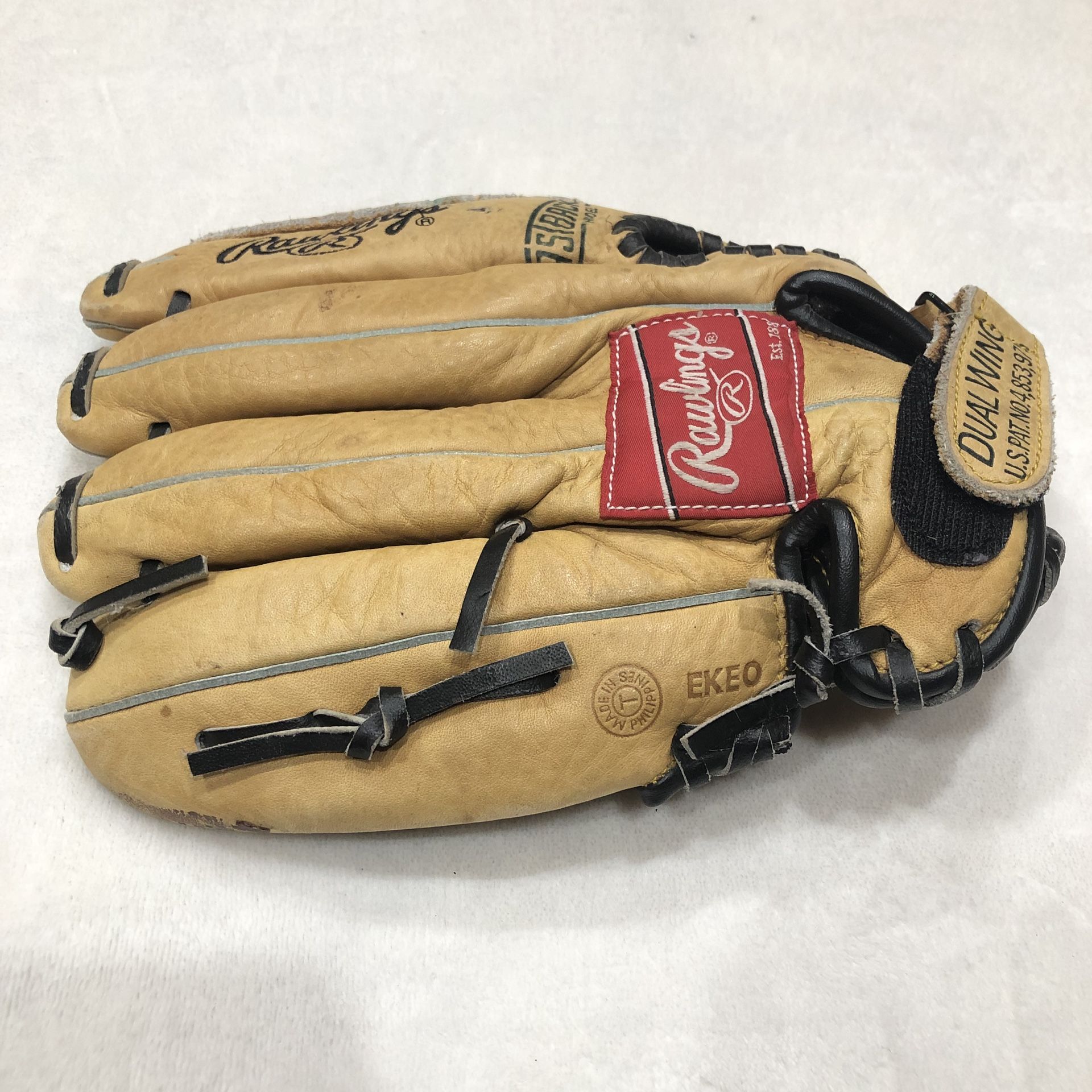 Rawlings baseball glove