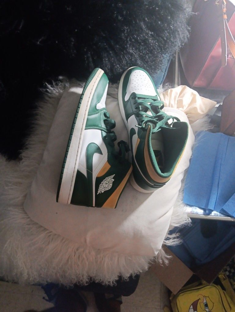 Jordan 1's