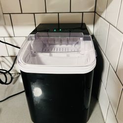 Countertop Ice Machine 
