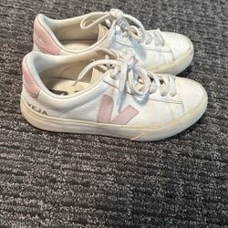 Veja Sneakers