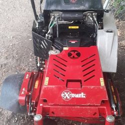 Exmart Stand On 32inc Zero Turn 