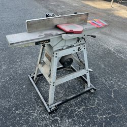 Delta 6" Jointer On Wheels