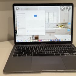 Mac book Air 13 Inch Perfect Condition 