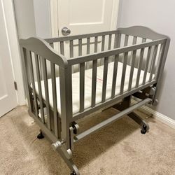 Baby Cradle/Crib