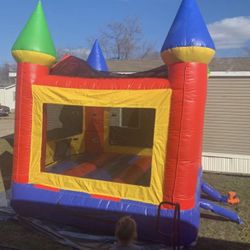 COMMERCIAL GRADE BOUNCE HOUSE W/BLOWER FOR SALE 