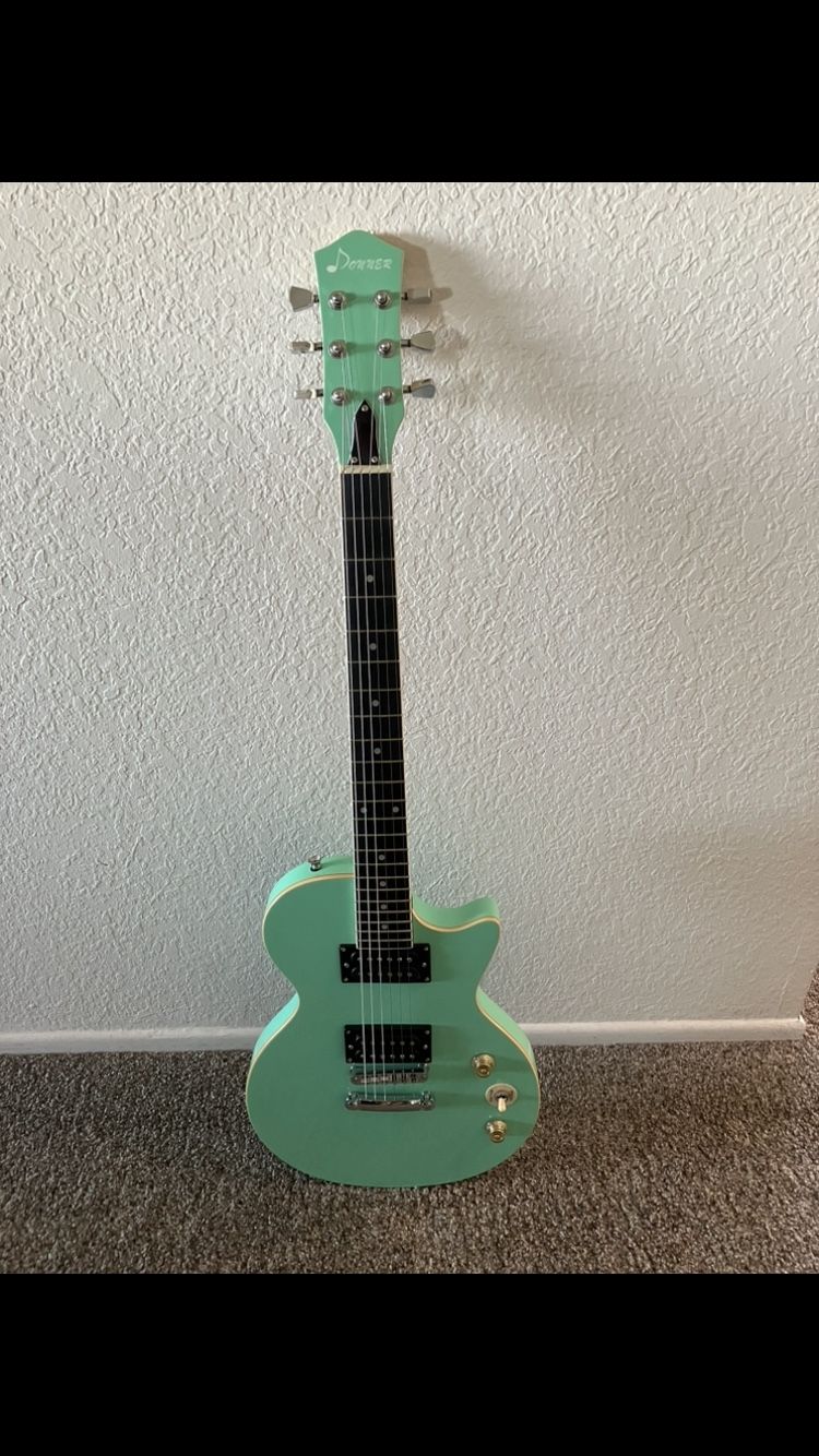 Donner LP Electric Guitar Surf Green Like New
