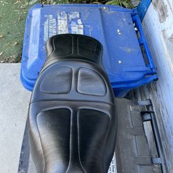 LePera Maverick 2up M8 seat