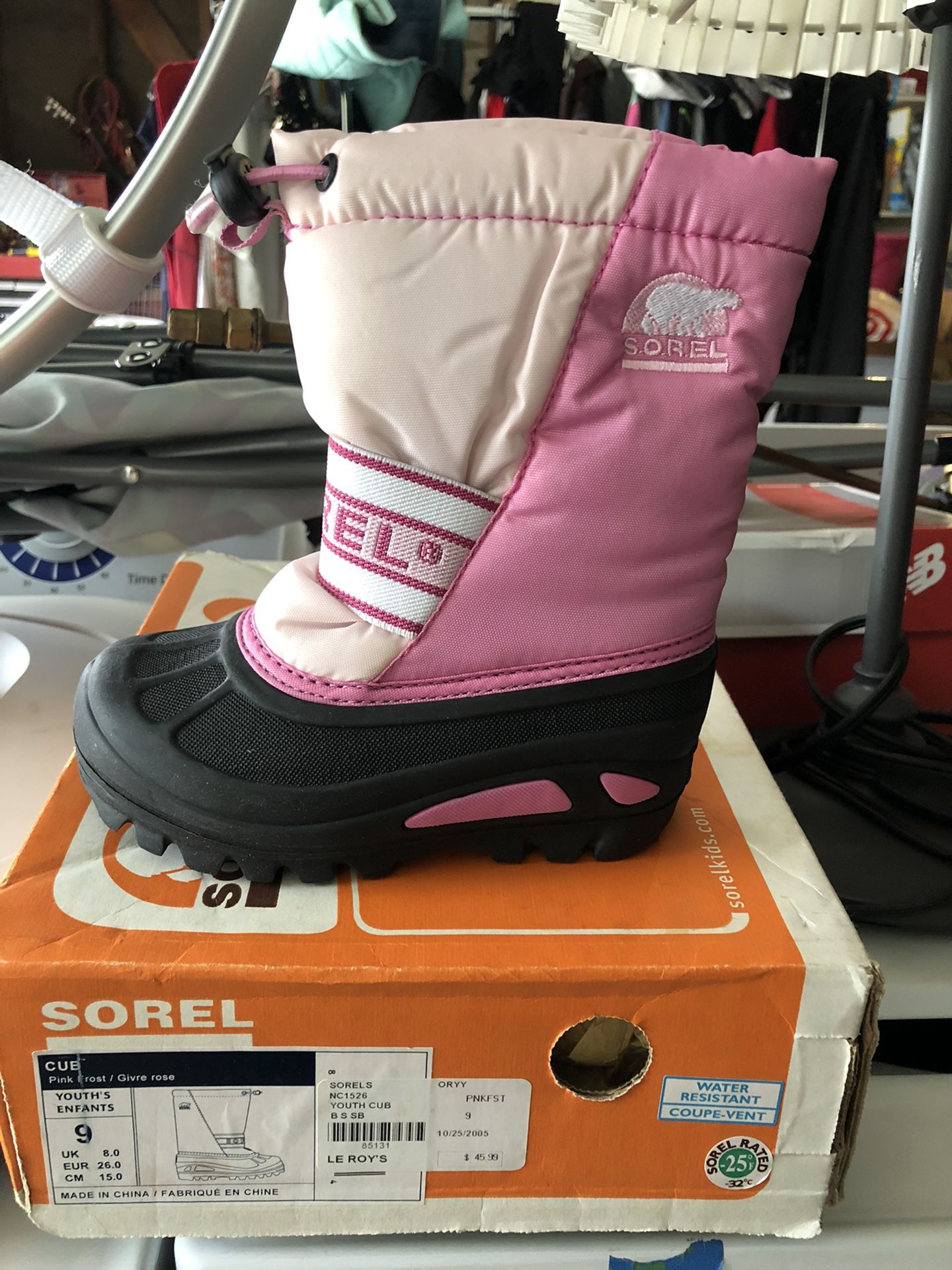 Sorel kids size 9 snow boots