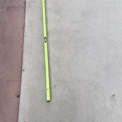 4 Feet Level