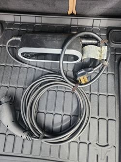 Porsche universal charger