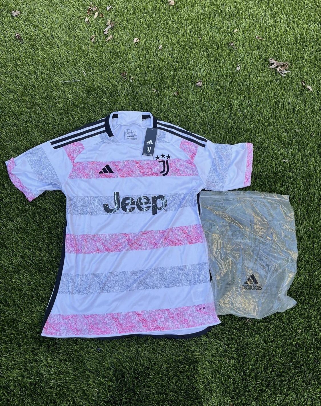 NEW Adidas Juventus Awah Soccer Football Jersey 2023/24 Men’s L