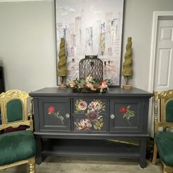 Very  Beautiful Gorgeous Cabinet