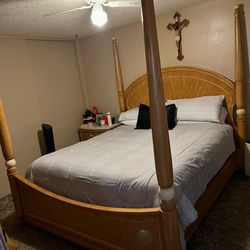 Bedroom Set (Mattress Not Included)