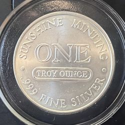 Sunshine Minting Silver Eagle • 1 Troy Ounce Pure Silver Round (.999 Fine Silver Bullion) in Protective Airtight Capsule