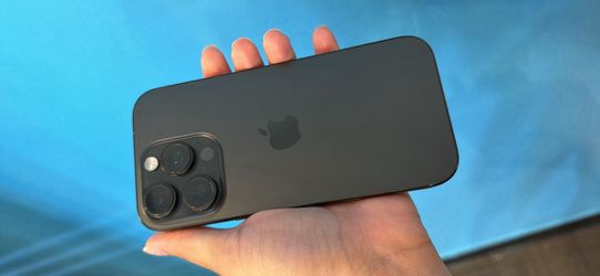 iPhone 16 pro 128gb