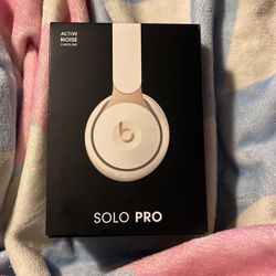 Perfect Condition - Beats by Dr. Dre Solo Pro A1881 Over the Ear