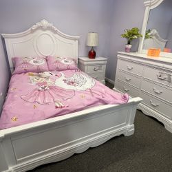 Youth Bedroom Set