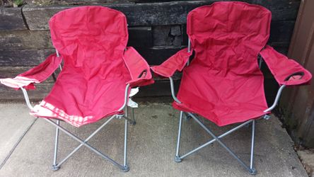 AVALANCHE RED COLLAPSIBLE LAWN CHAIRS WITH 2 CUP HOLDERS $5 EACH
