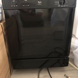 Whirlpool Dishwasher Works Good 