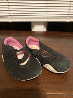 Baby Girl shoes size 4
