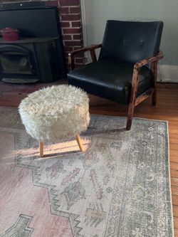 Mid-Century Modern (MCM) club chair