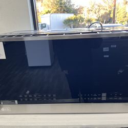 Out Of Box / Up To 50%OFF/ 30”wide Oven The Range Microwave Oven Was$700