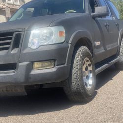 2006 Ford Explorer